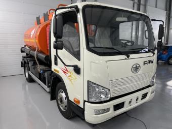 Бензовоз faw ca1066